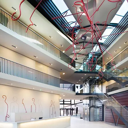 布鲁奈尔spa酒店 4* 巴特里奥费尔登